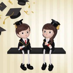 Фигурки "Дипломиране" с висящи крачета