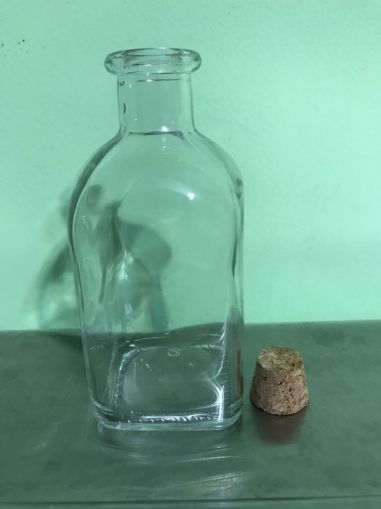 Квадратна бутилка  250 мл с коркова тапа
