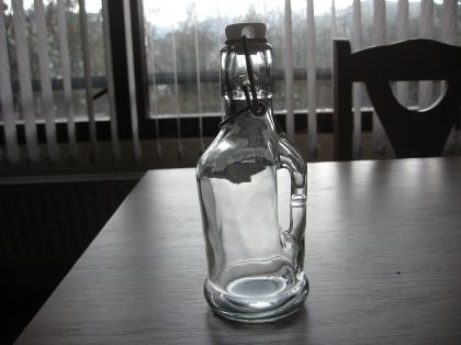 Ретро бутилка с дръжка-210 ml.