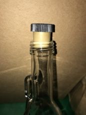 Сттъклена бутилка амфора с дръка 500 мл