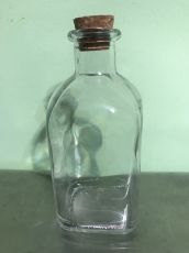 Квадратна бутилка  125 мл с коркова тапа