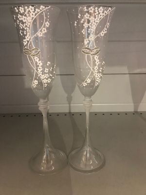 Ритуални чаши" халки с бели цветя "