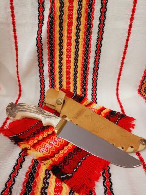 Нож " розетка от рог ", острие 17 см, комплект с кания - черни осъм