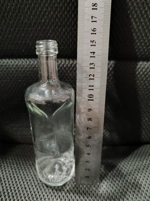 Стъклена бутилка КРАЛСКА 100 мл