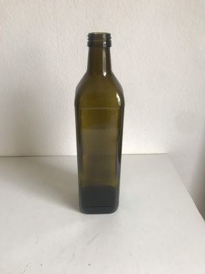 Стъклена бутилка МАРАСКА уваг  750 мл